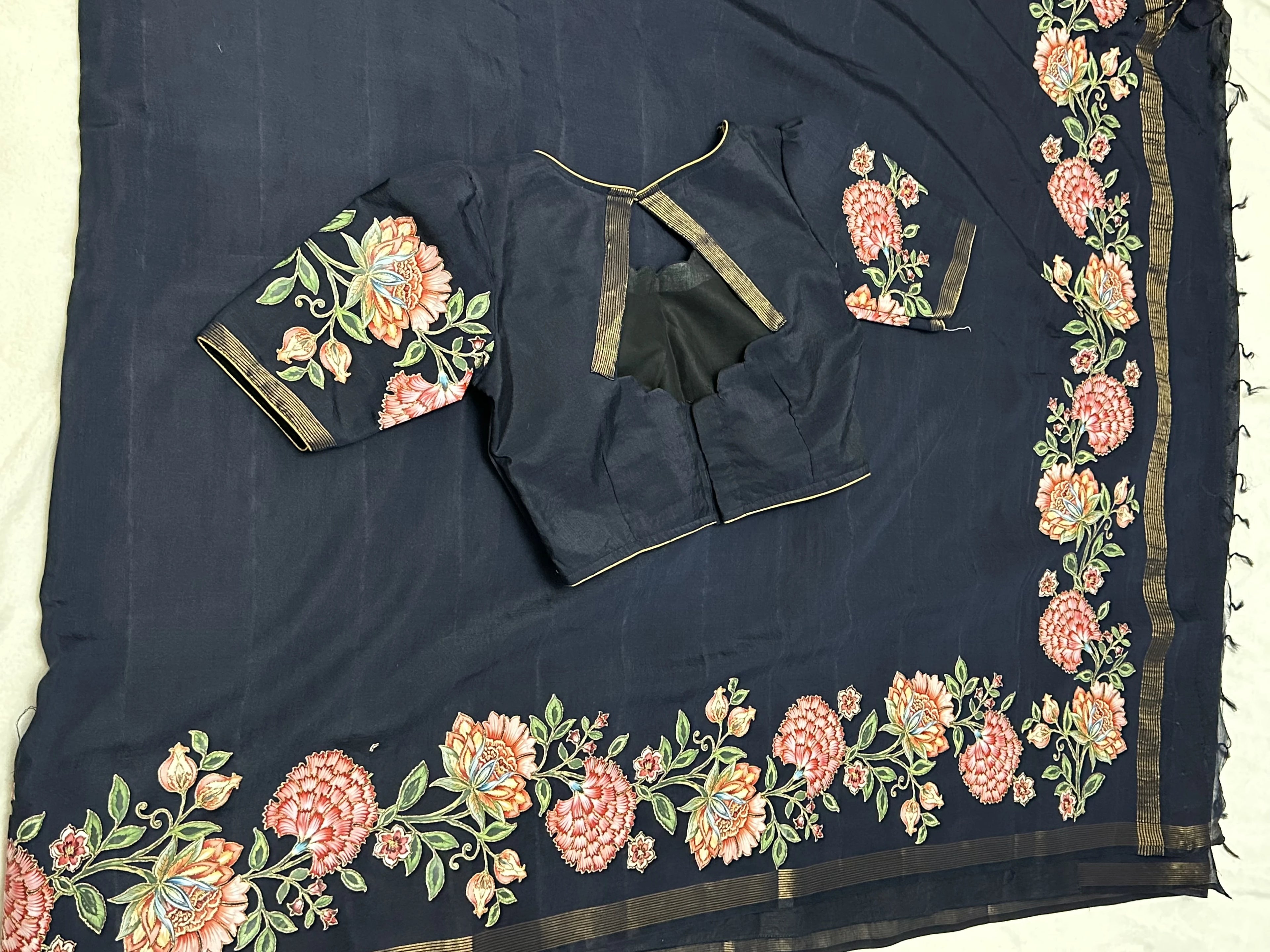 Saree with flowers border